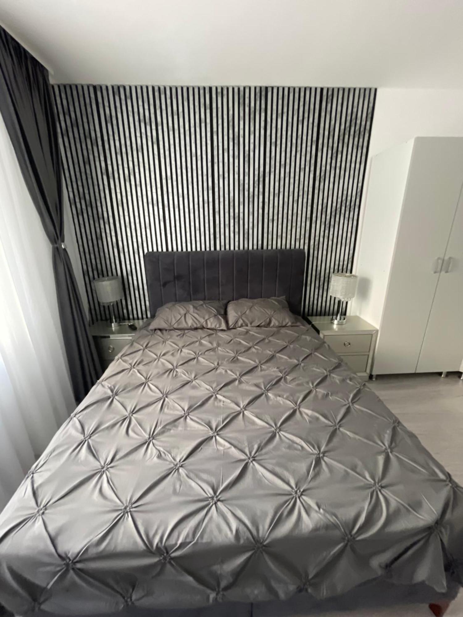 Gold House Apartment Bukarest