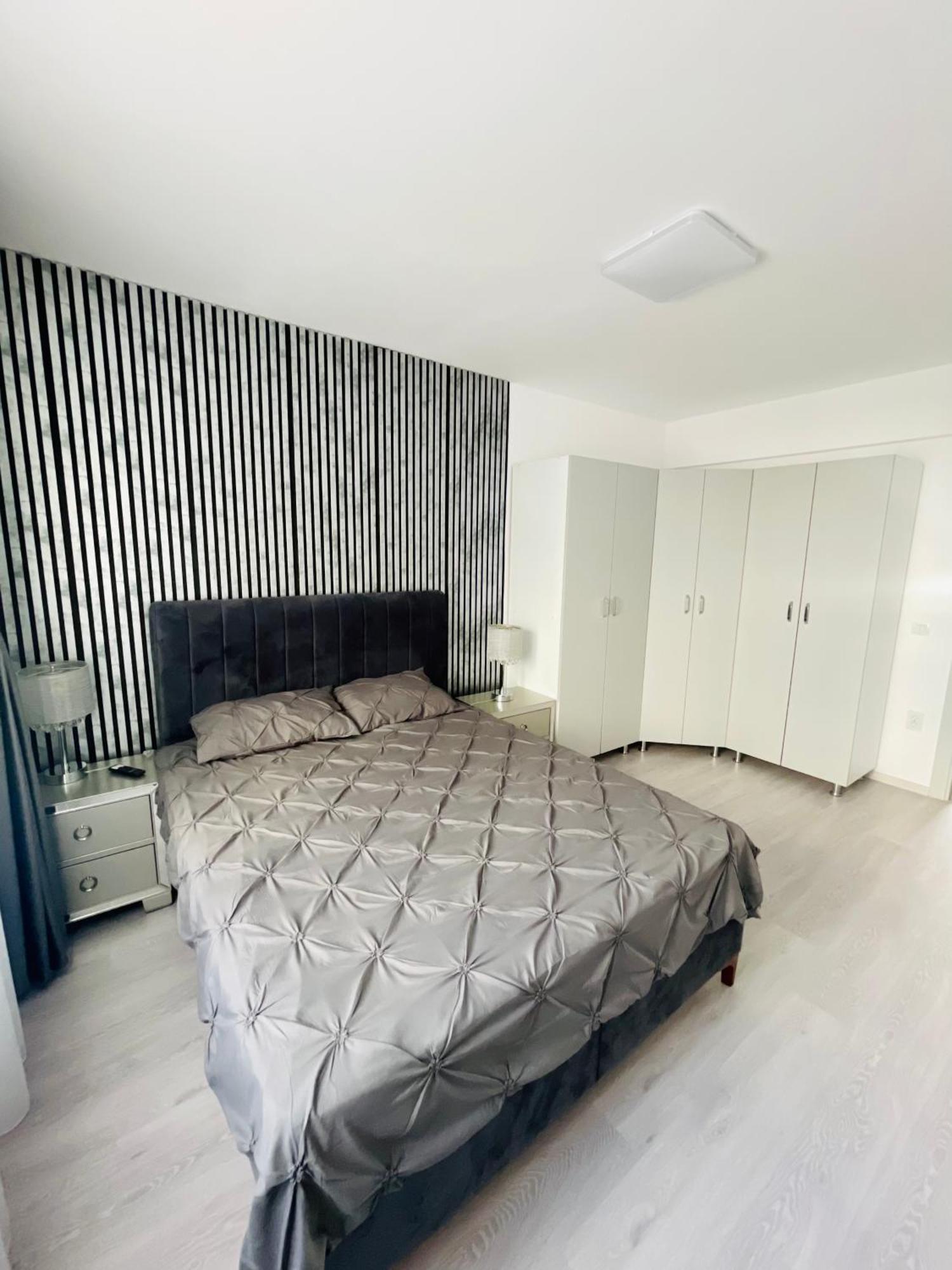 Gold House Apartment Bukarest