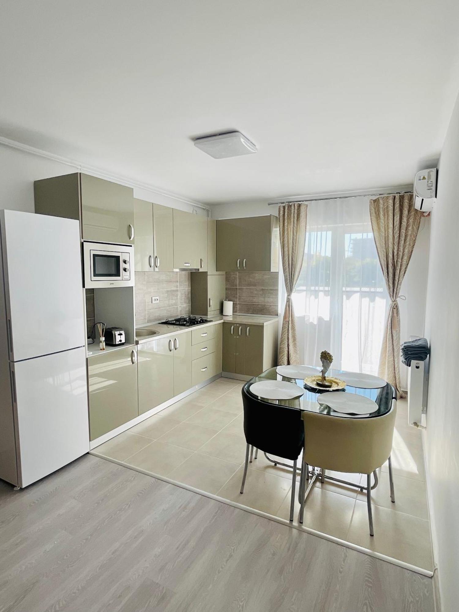 Gold House Apartment Bukarest